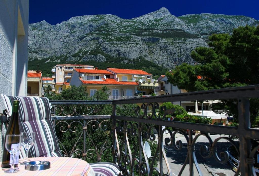 Apartments by the sea Makarska - 15200 Exteriör bild
